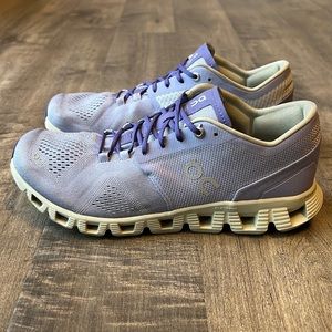 On Womens Cloud Purple Running Shoes Sneakers Size 9.5